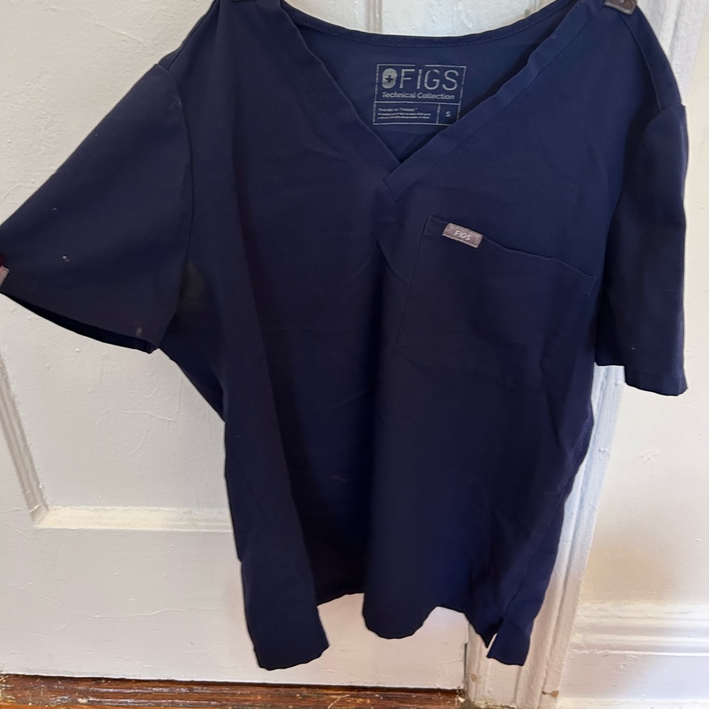 Small navy blue Figs small technical scrub top